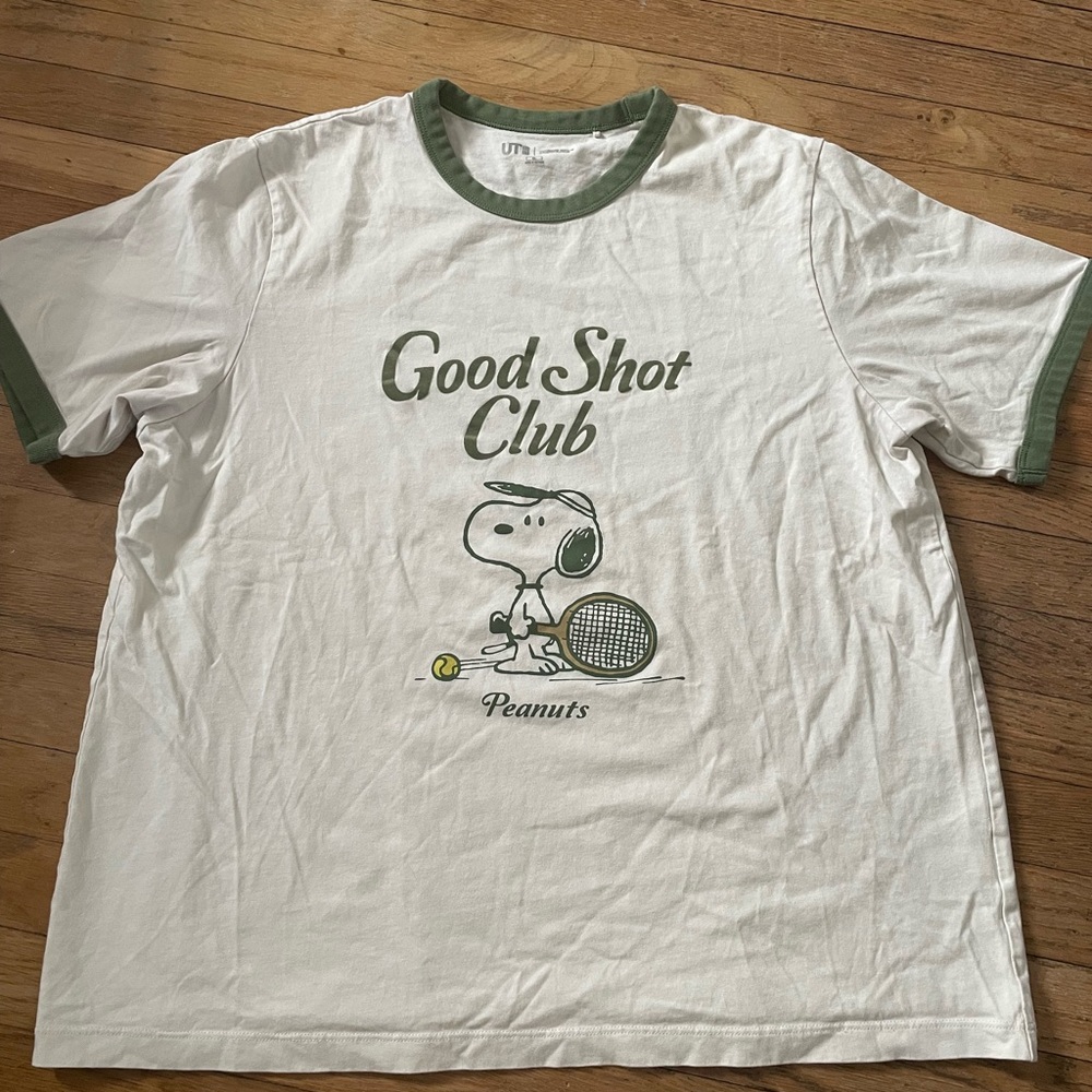 Uniqlo White and Green Snoopy Tee
